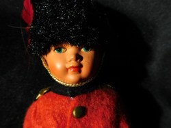 2495 17 red boy front_02